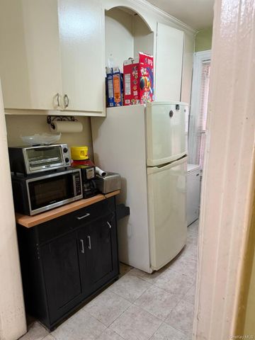 1972 Ellis Avenue, Bronx, NY 10472