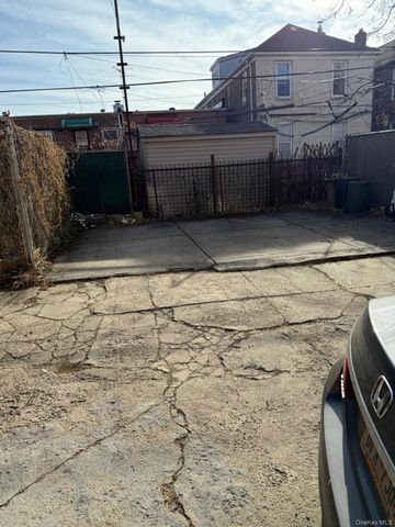 1972 Ellis Avenue, Bronx, NY 10472