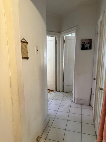 1972 Ellis Avenue, Bronx, NY 10472