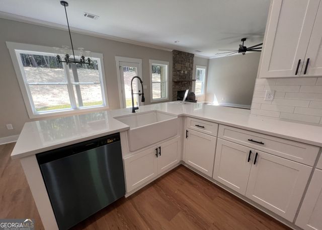 253 Fox Valley Road, Clarkesville, GA 30523