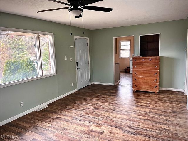 809 Delia Avenue, Martins Ferry, OH 43935