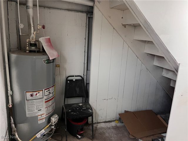 809 Delia Avenue, Martins Ferry, OH 43935