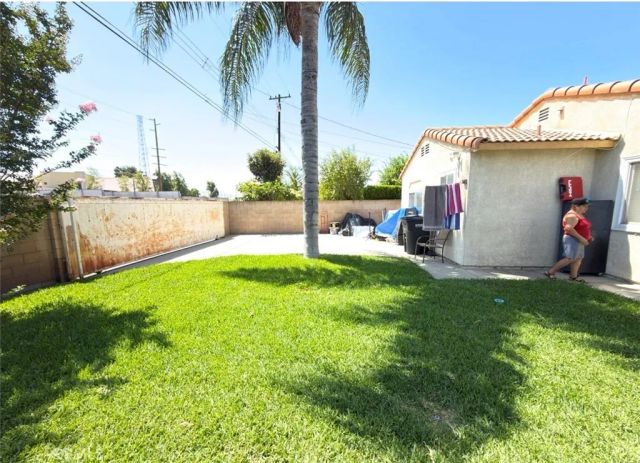 1662 Virginia, Colton, CA 92324