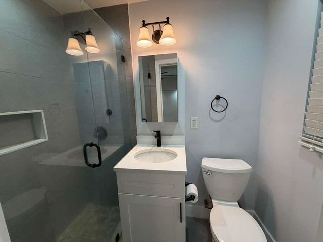 820 N Victoria Park Road 3, Fort Lauderdale, FL 33304