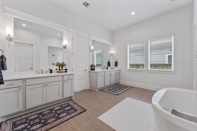 2221 Salt Grass Trail, Conroe, TX 77384