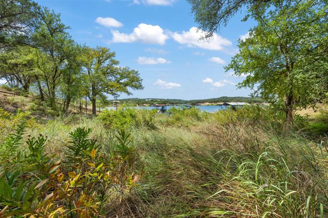 19725 Lakehurst LOOP, Spicewood, TX 78669