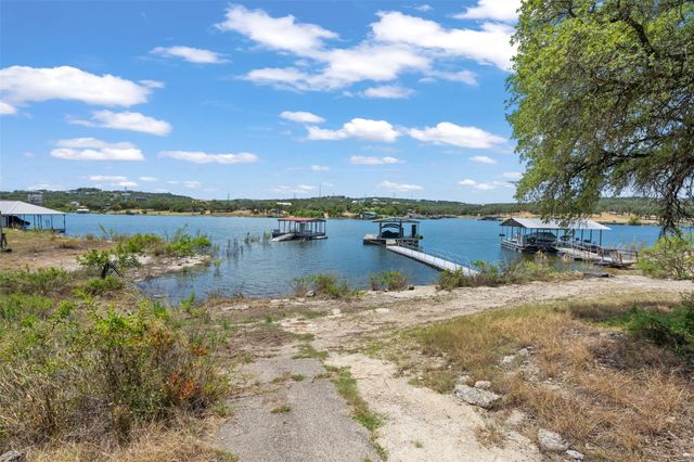 19725 Lakehurst LOOP, Spicewood, TX 78669
