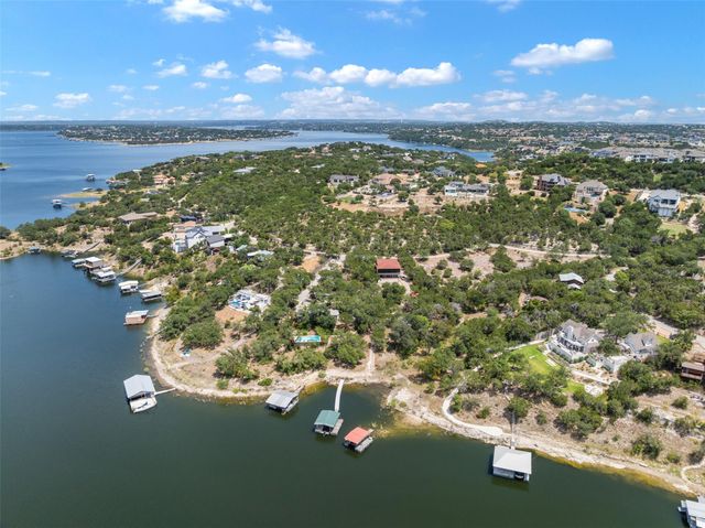 19725 Lakehurst LOOP, Spicewood, TX 78669