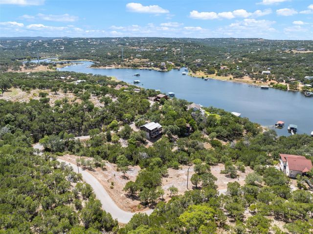 19725 Lakehurst LOOP, Spicewood, TX 78669