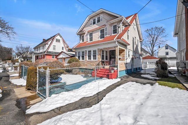 109-11 207th Street, Queens Village, NY 11429