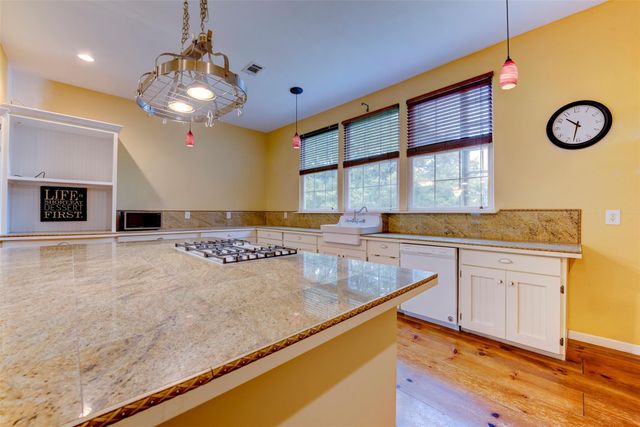 1137 Fm 1406 Road, Winnie, TX 77665