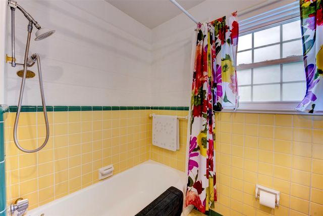 1137 Fm 1406 Road, Winnie, TX 77665