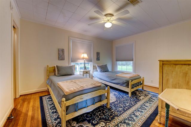 1137 Fm 1406 Road, Winnie, TX 77665