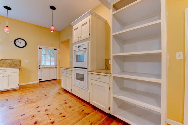 1137 Fm 1406 Road, Winnie, TX 77665