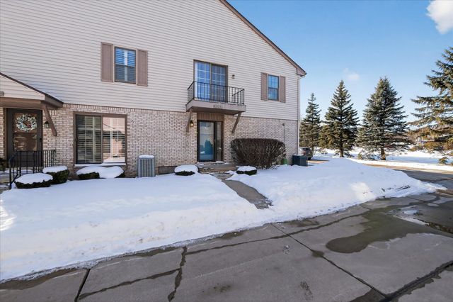 35132 N Bay Circle, Harrison Twp, MI 48045