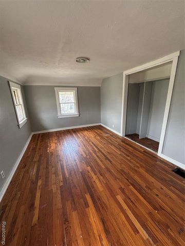 1008 Tacken Street, Flint, MI 48532