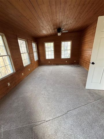 1008 Tacken Street, Flint, MI 48532