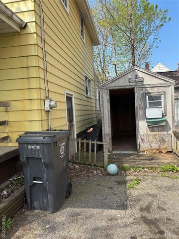 1008 Tacken Street, Flint, MI 48532