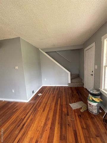 1008 Tacken Street, Flint, MI 48532