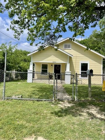 2613 Hale Avenue, Fort Worth, TX 76106