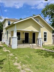2613 Hale Avenue, Fort Worth, TX 76106
