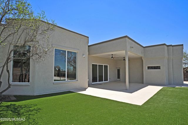 1515 E Kleindale Road, Tucson, AZ 85719