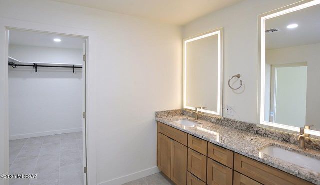 1515 E Kleindale Road, Tucson, AZ 85719