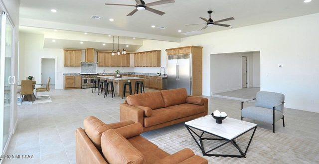 1515 E Kleindale Road, Tucson, AZ 85719