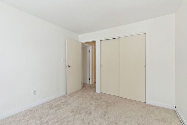 4602 W Northfox Lane 7, Mchenry, IL 60050