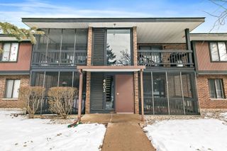 4602 W Northfox Lane 7, Mchenry, IL 60050