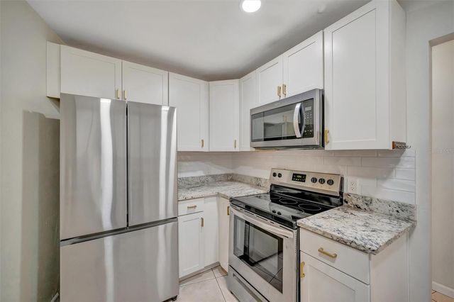 270 DRAGON ROAD, Venice, FL 34293