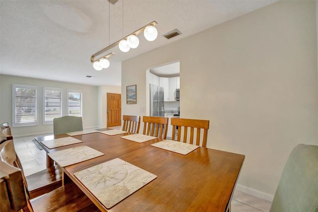 270 DRAGON ROAD, Venice, FL 34293