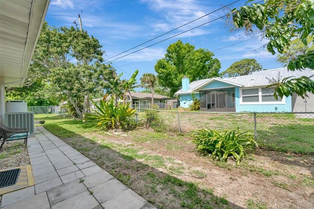 270 DRAGON ROAD, Venice, FL 34293