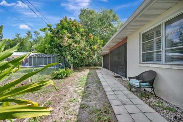 270 DRAGON ROAD, Venice, FL 34293