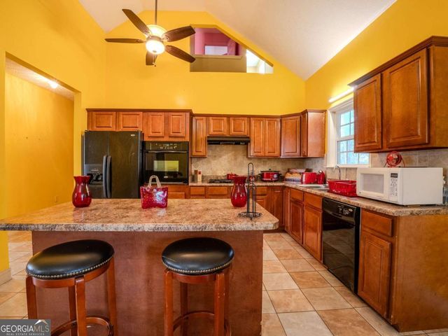 4050 Old Fairburn Road, Atlanta, GA 30349