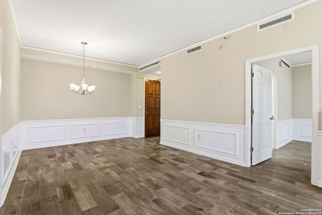 1 Towers Park Ln Apt 1007, San Antonio, TX 78209