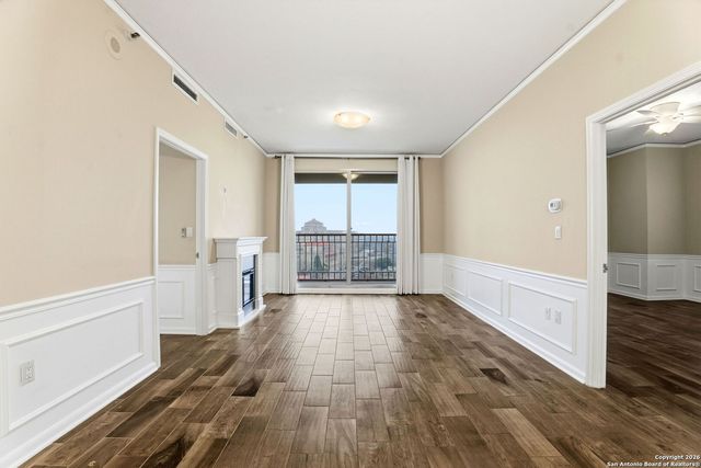 1 Towers Park Ln Apt 1007, San Antonio, TX 78209