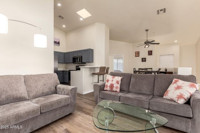 1406 W EMERALD Avenue 120, Mesa, AZ 85202