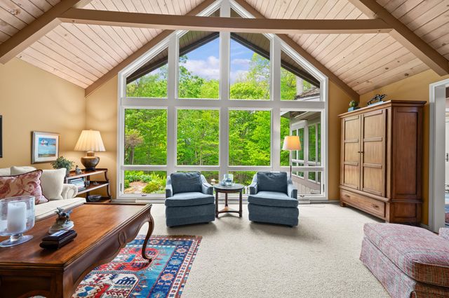 3020 Dozer Drive, St. Joseph, MI 49085