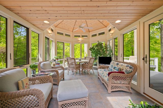 3020 Dozer Drive, St. Joseph, MI 49085