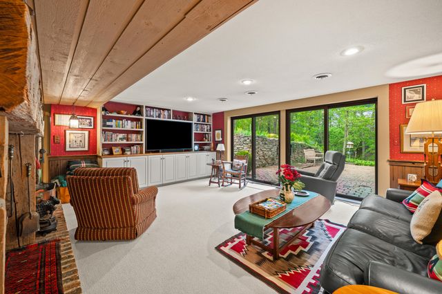 3020 Dozer Drive, St. Joseph, MI 49085