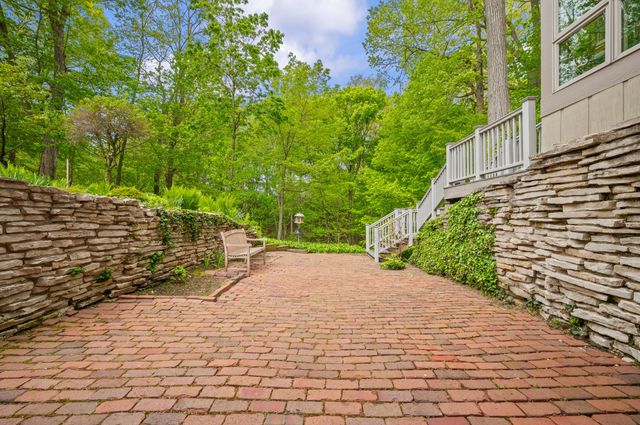 3020 Dozer Drive, St. Joseph, MI 49085