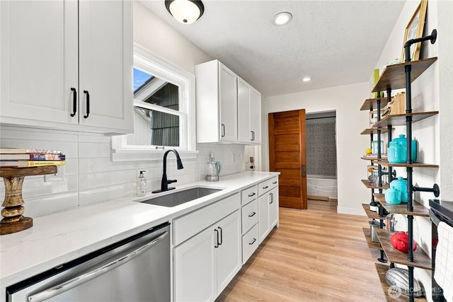 1705 13th Street, Bremerton, WA 98337