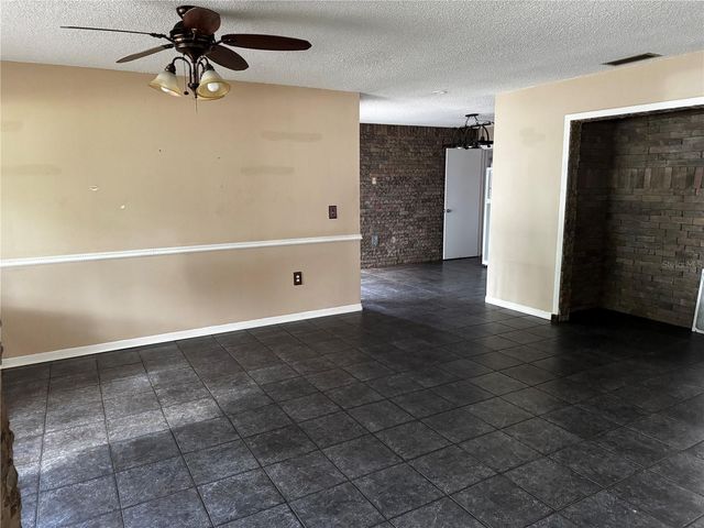 205 PINECREST ROAD, Mount Dora, FL 32757