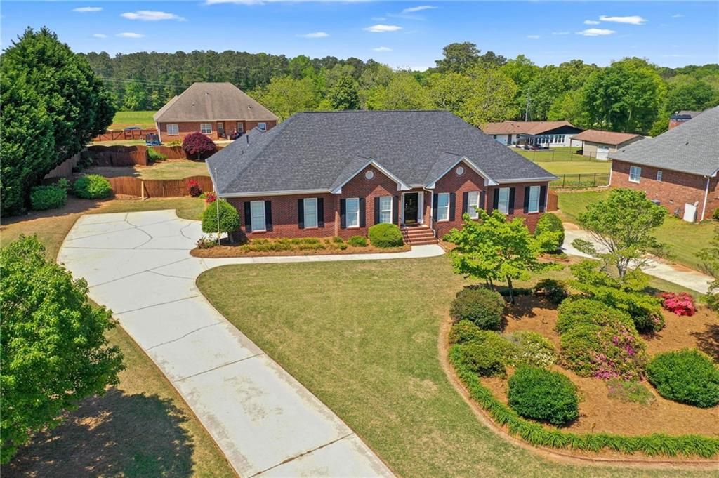 130 Gillson Drive, Mcdonough, GA 30253