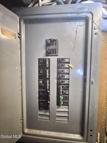 65 Plum Street, Albany, NY 12202