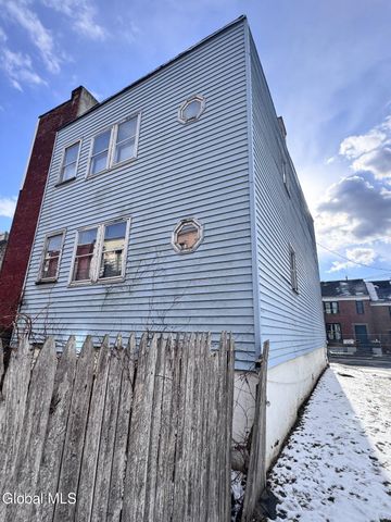 65 Plum Street, Albany, NY 12202