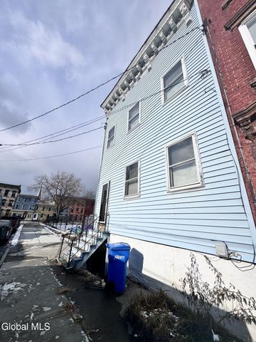 65 Plum Street, Albany, NY 12202