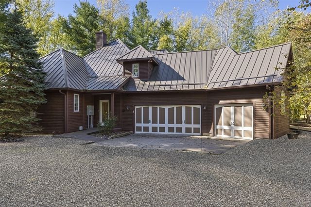 5650 Lily Lane, Sawyer, MI 49125