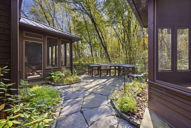 5650 Lily Lane, Sawyer, MI 49125